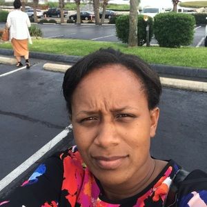 Meet your Posher, Renee